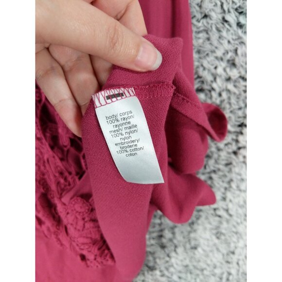 MAURICES Sleeveless Top Womens SZ XL Crochet Trim Raspberry Lagen Coquette Fairy - Picture 8 of 9